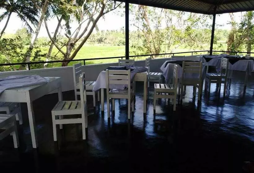 Hotelli Seth Way Echo Village