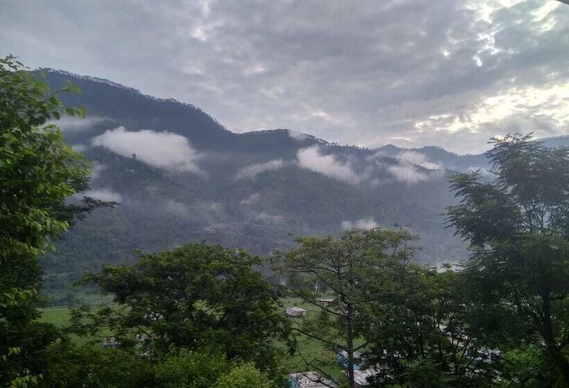 בית מלון כפרי Wooden Umbrella