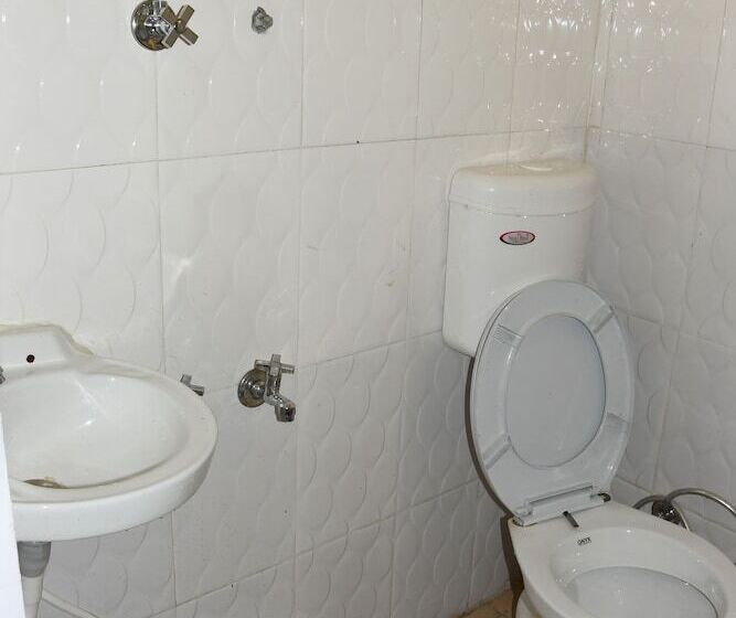 בית מלון כפרי Wooden Umbrella