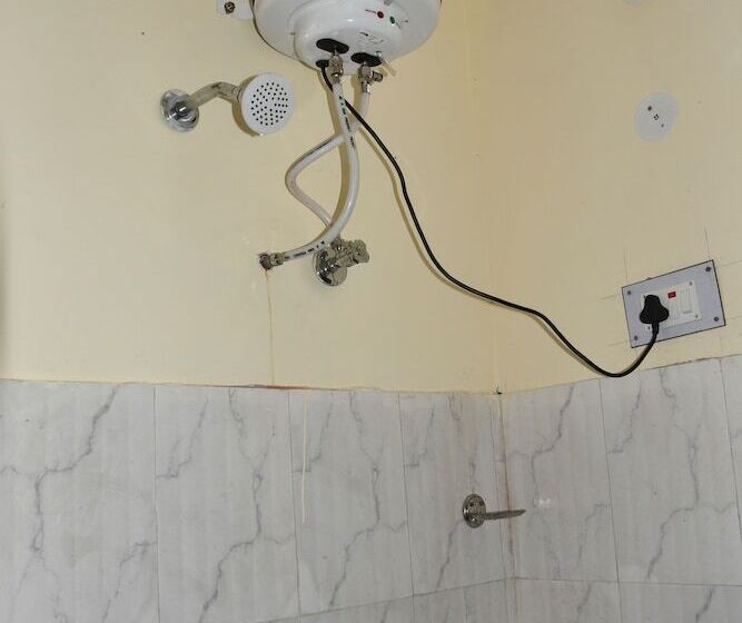 בית מלון כפרי Wooden Umbrella