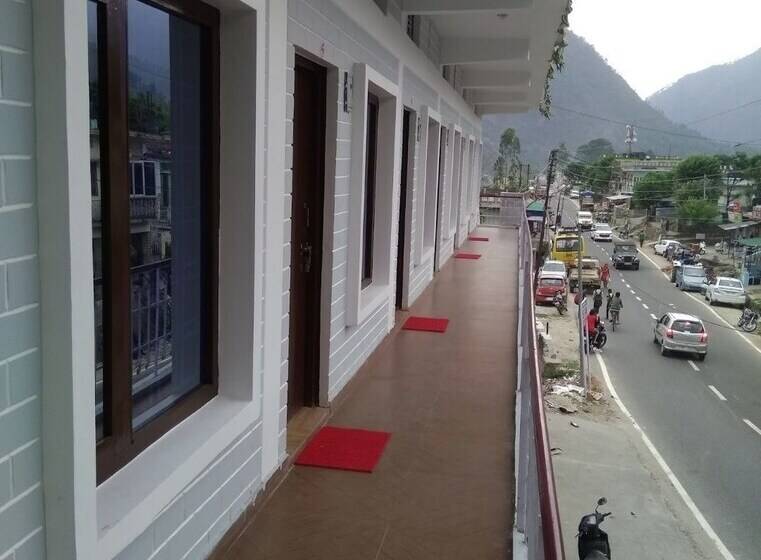 בית מלון כפרי Wooden Umbrella