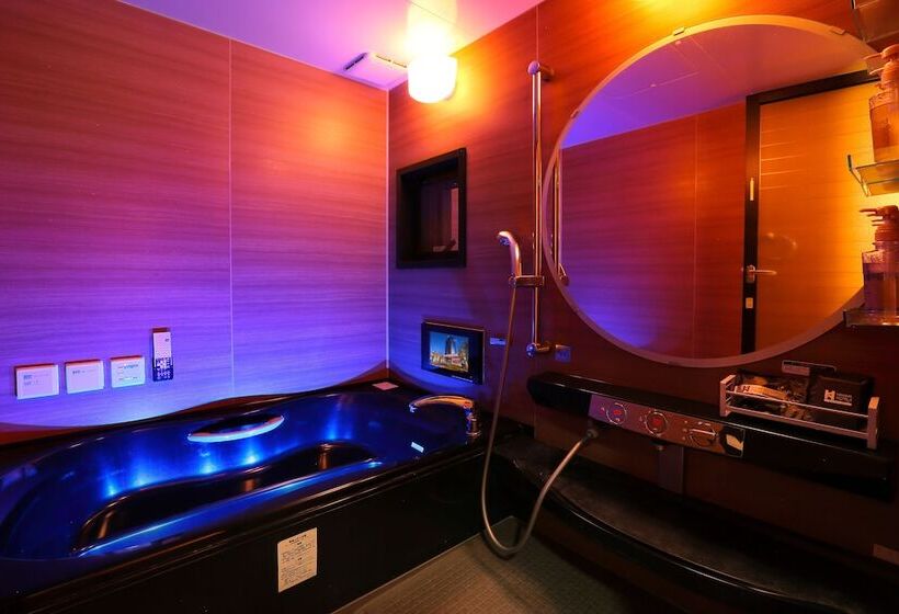 Hotel Zip Style Adults Only