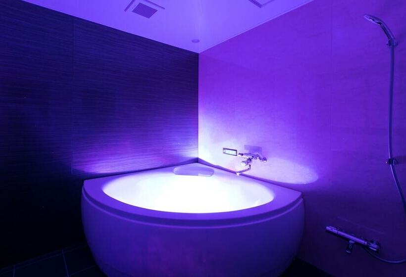 Hotel Zip Style Adults Only