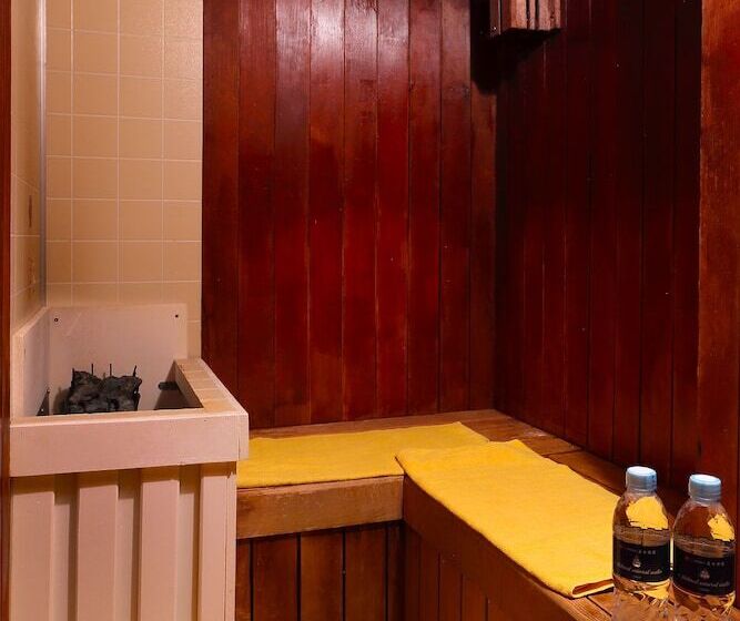 Hotel Zip Style Adults Only