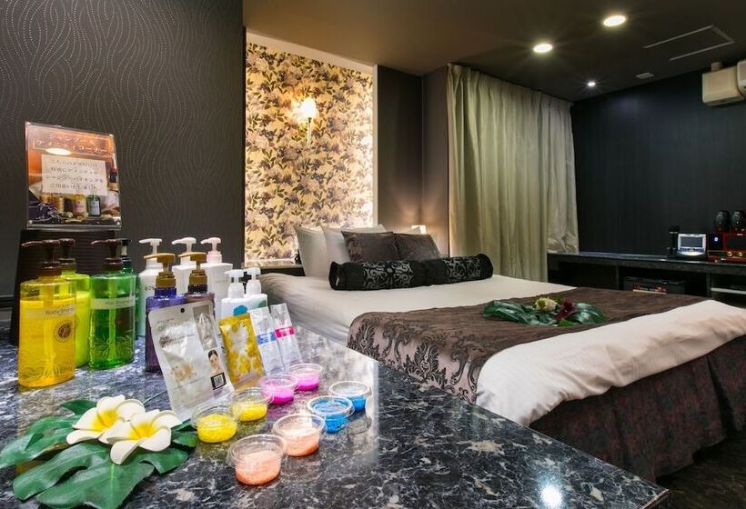 Hotel Zip Style Adults Only