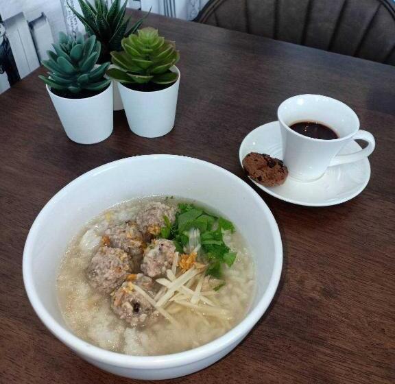 Le Lert Hotel Ratchaburi