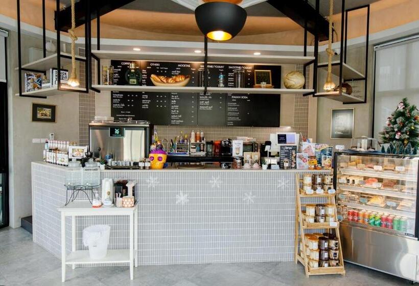 Le Lert Hotel Ratchaburi