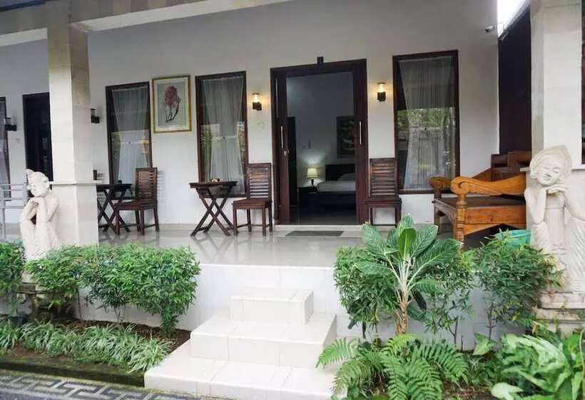 Majatalo Ary's Guest House