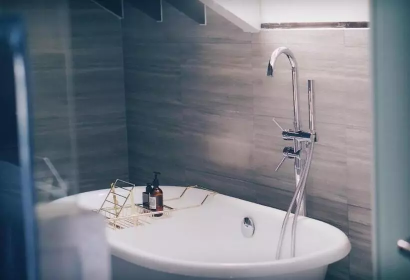 پانسیون Shanghai Downtown Hills Boutique Guesthouse   Near Metro Line 7, Exit 3, Changping Road