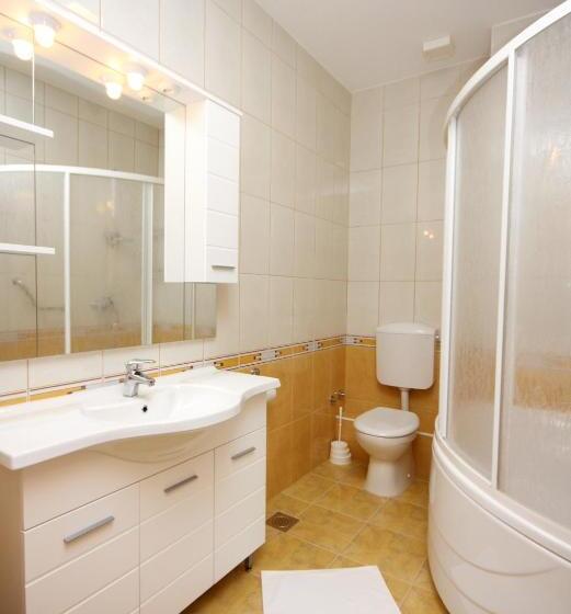 ペンション Rooms With A Swimming Pool Tisno, Murter   3219