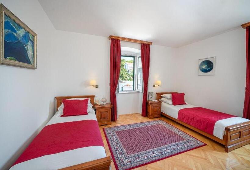 ペンション Rooms With A Swimming Pool Tisno, Murter   3219