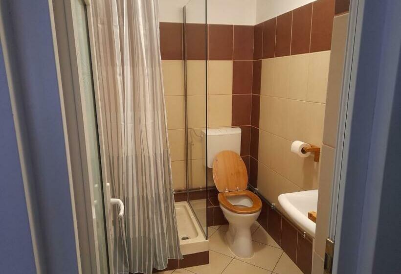 Pensiunea Trei Ponei