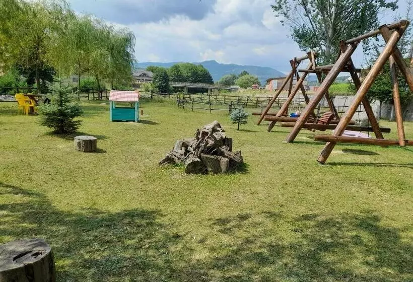 Pensiunea Trei Ponei