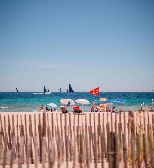 אתר נופש Kon Tiki