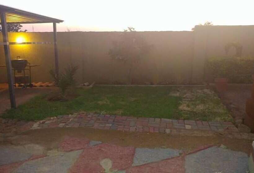 צימר Sharons Guesthouse