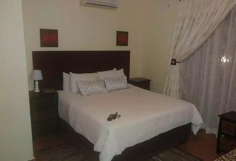Aamiaismajoitus (B&B) Sharons Guesthouse