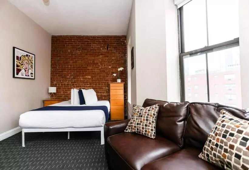 Stylish Studio In Boston Brownstone, C.ave #21