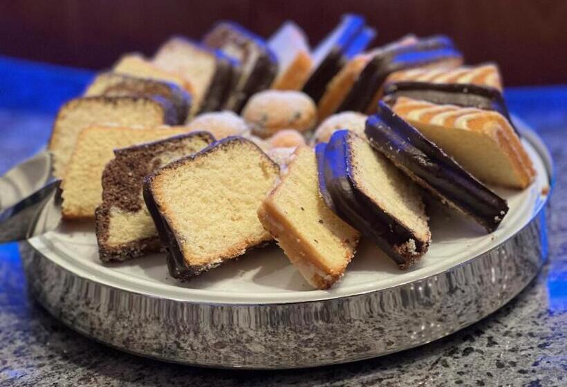 The Kral Business Hotel & Serviced Apartments