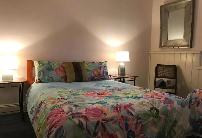 Retkeilymaja Flying Fox Backpackers