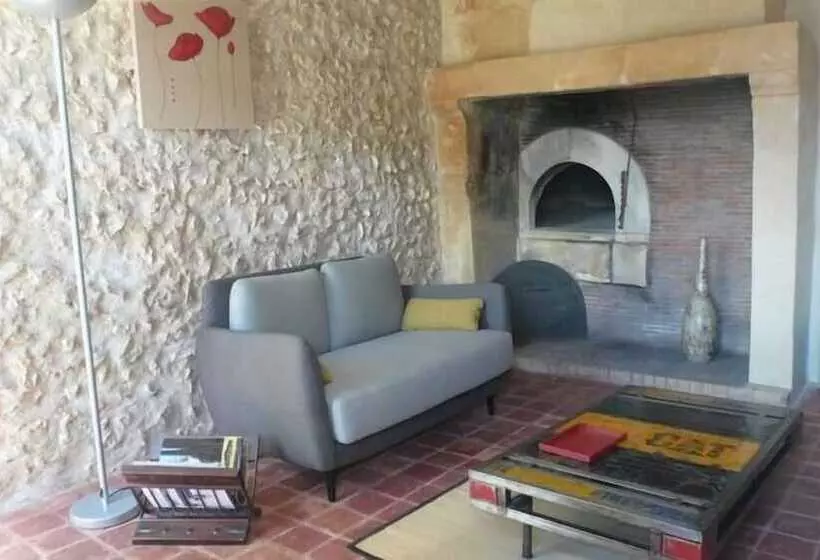 Aamiaismajoitus (B&B) La Poncé Secrète