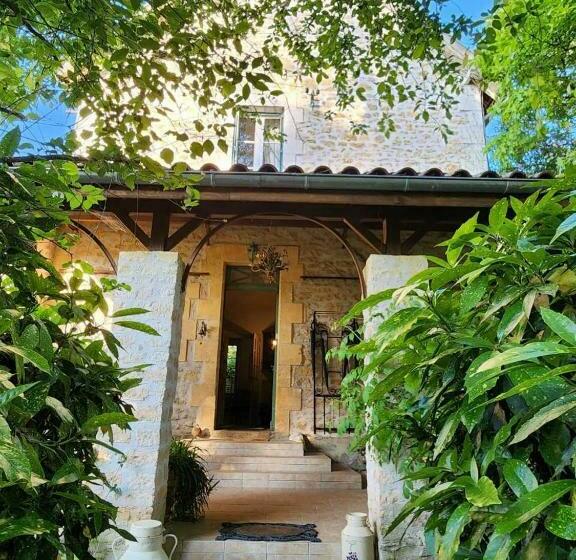 تختخواب و صبحانه Le Jardin Sarlat