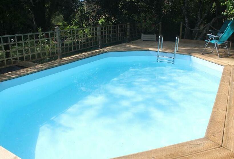 تختخواب و صبحانه Le Jardin Sarlat