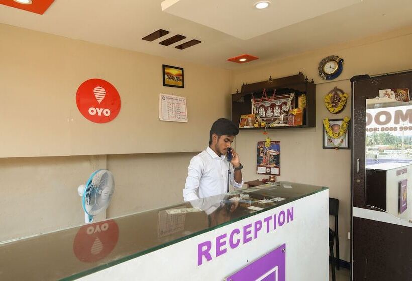 בית מלון כפרי H3 Rooms By Oyo Rooms