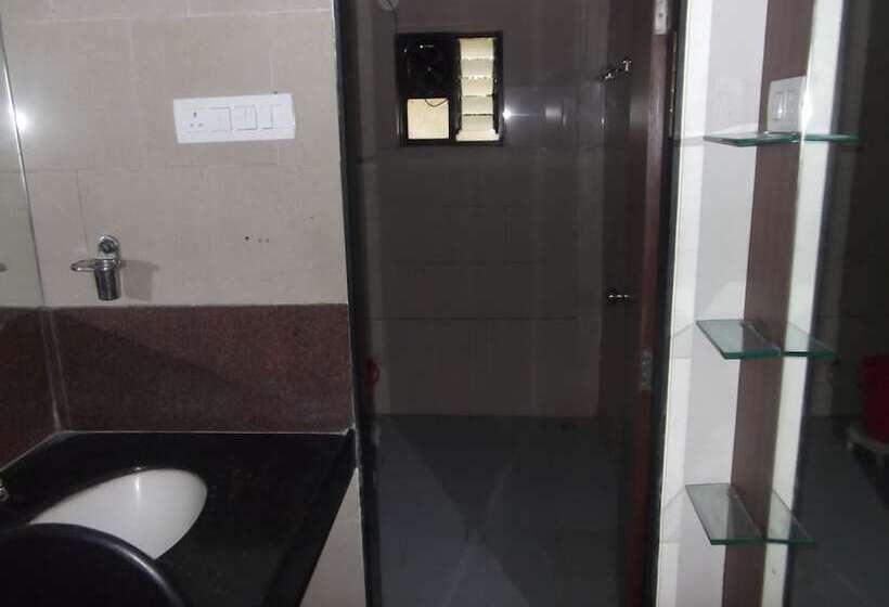 호텔 Nikhil Garden