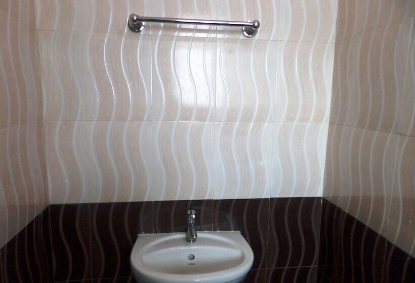 בית מלון כפרי Riya Raj