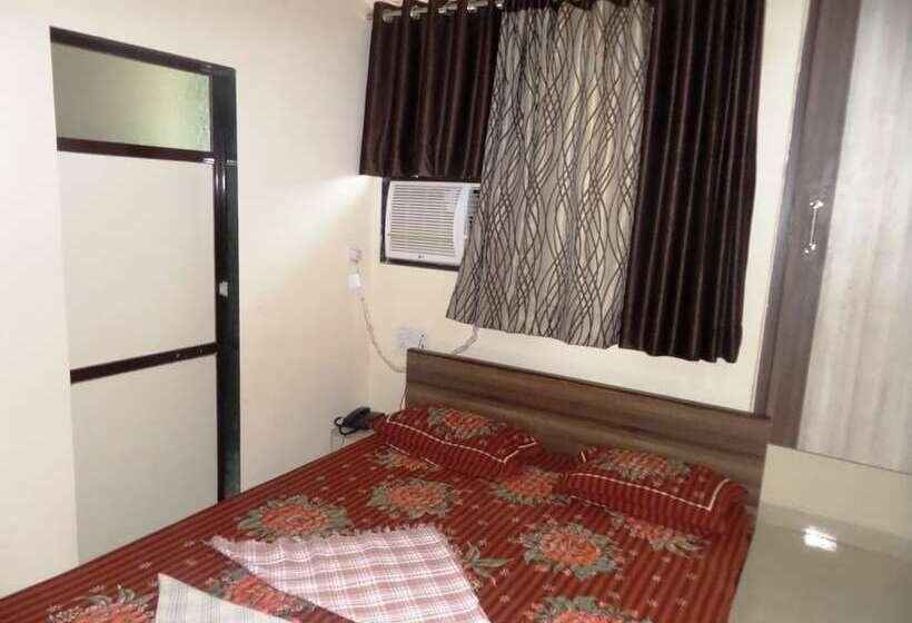 בית מלון כפרי Riya Raj