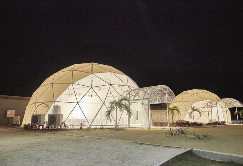 בית מלון כפרי The Anmon Resort Bintan