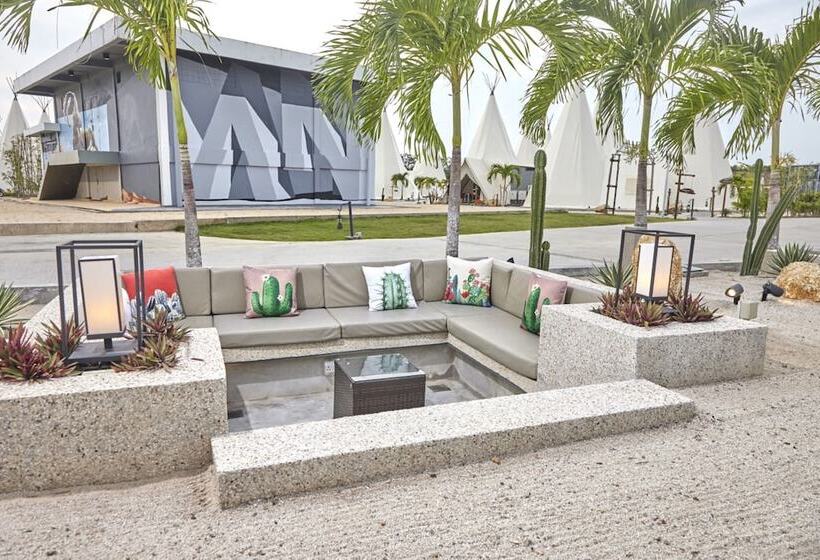 בית מלון כפרי The Anmon Resort Bintan