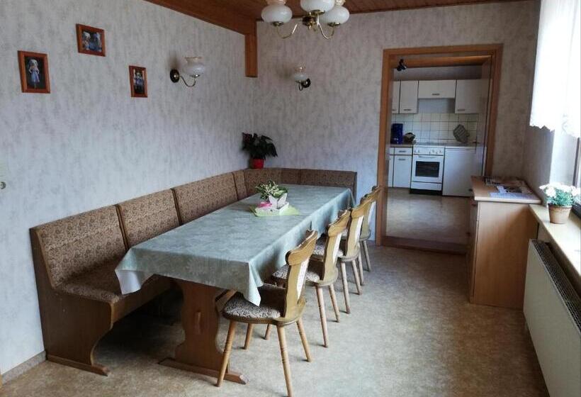 פנסיון Am Waldrand Spreewald