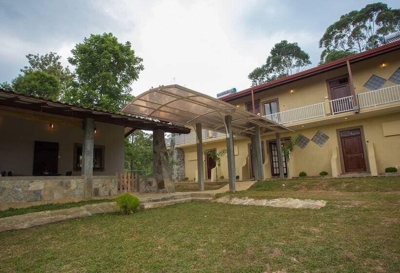 ペンション The Fortress Balumgala