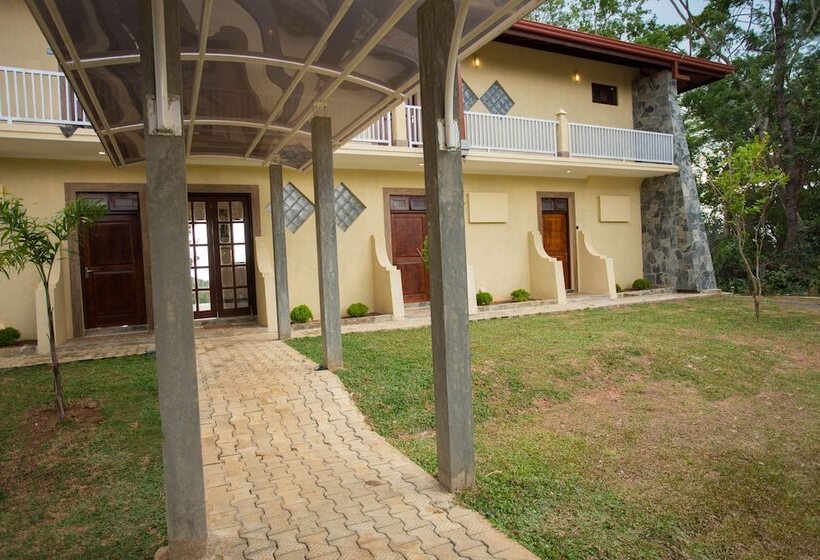 ペンション The Fortress Balumgala