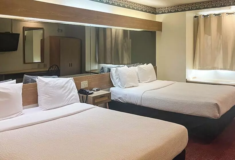 Boarders Inn & Suites By Cobblestone Hotels   Brush