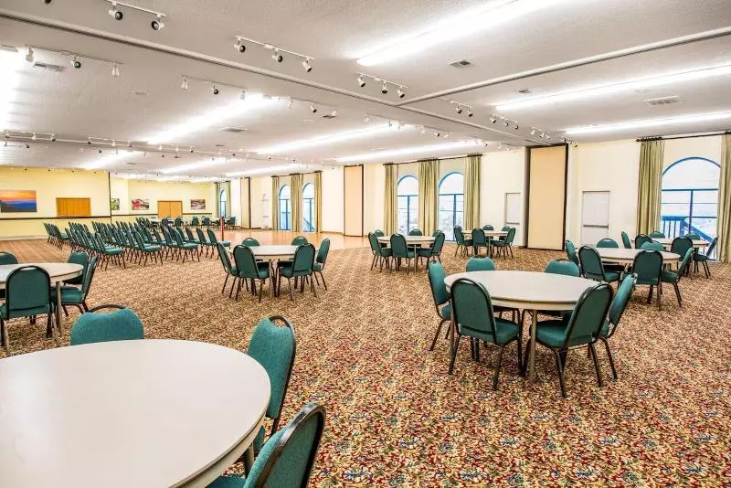 هتل Americinn By Wyndham Branson & Conference Center