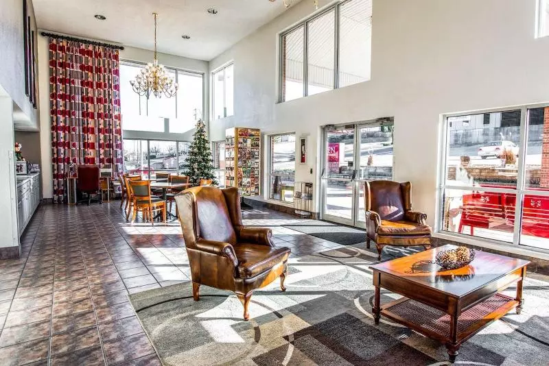 هتل Americinn By Wyndham Branson & Conference Center