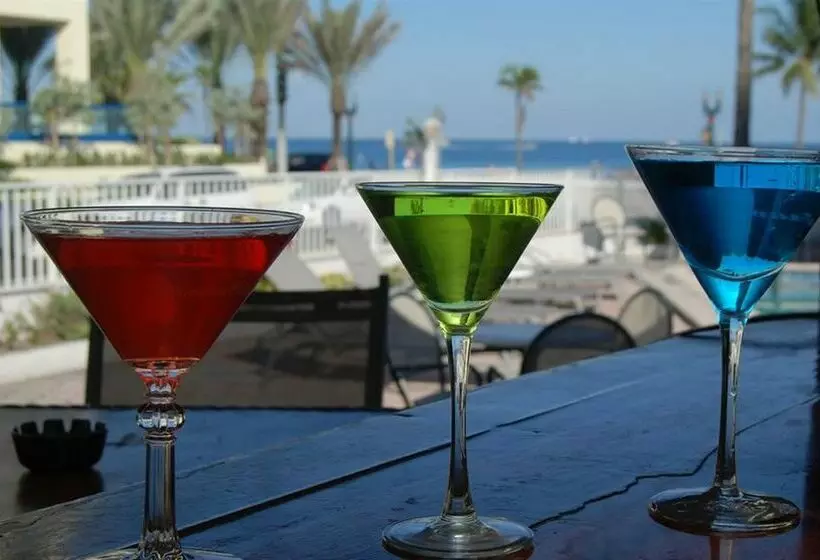 Hotel Avalon Waterfront Inns