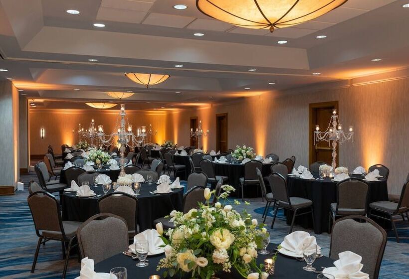 Hotel Courtyard By Marriott Chicago At Medical District Uic