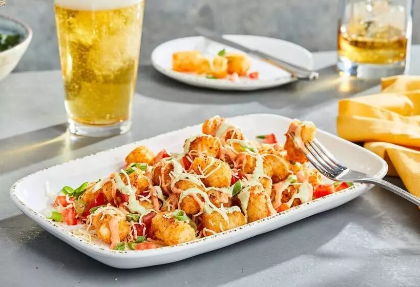 בית מלון כפרי Courtyard By Marriott Chicago At Medical District Uic