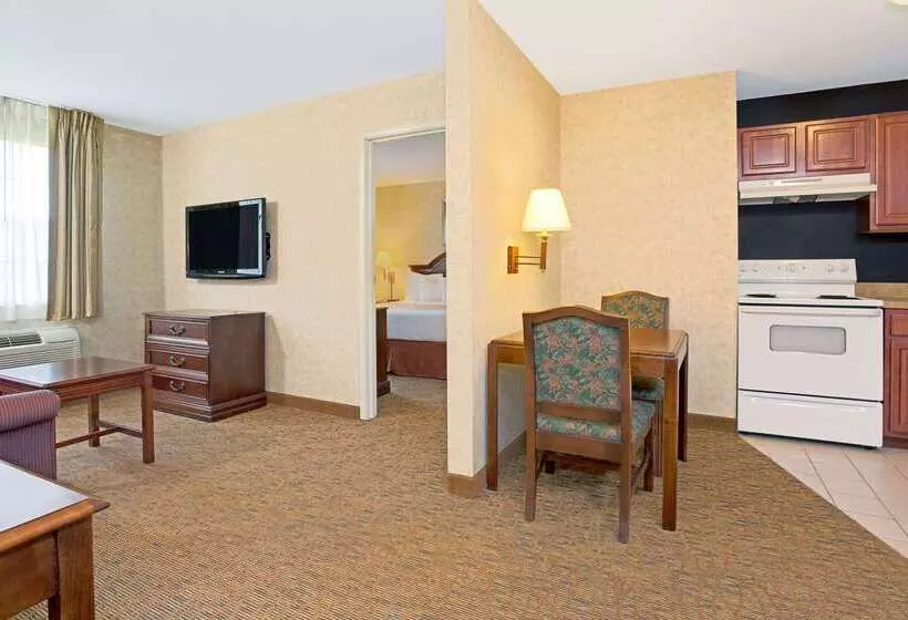 Hotel Hawthorn Extended Stay By Wyndham Cincinnati/sharonville