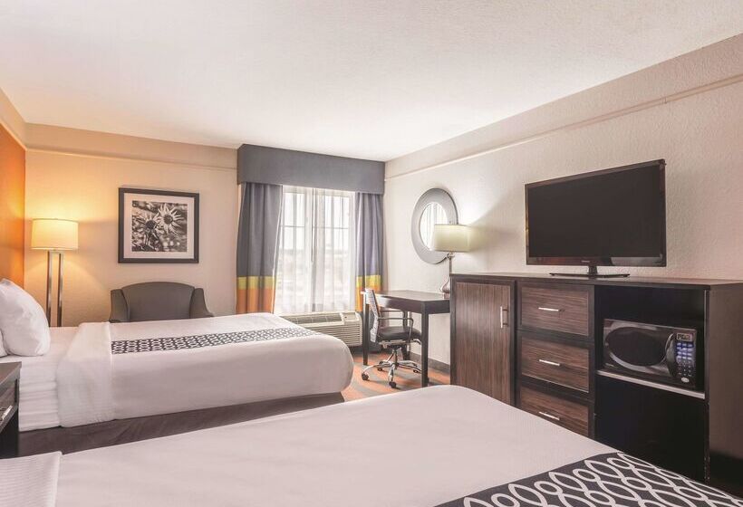 בית מלון כפרי La Quinta By Wyndham Prattville