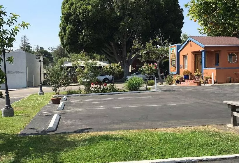 בית מלון כפרי Los Padres Inn