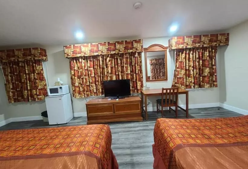 هتل Majestic Inn & Suites