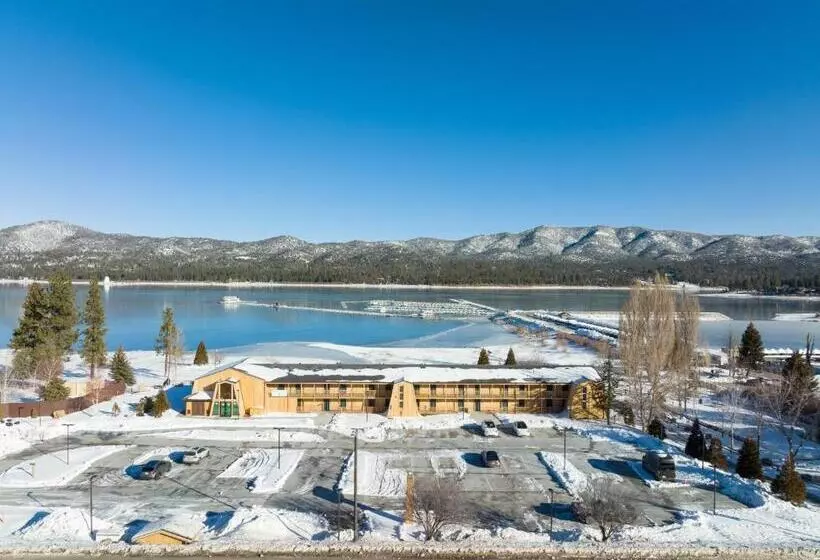 فندق Marina Riviera