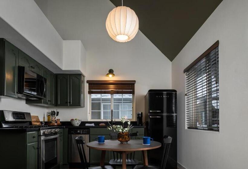 فندق Marina Riviera