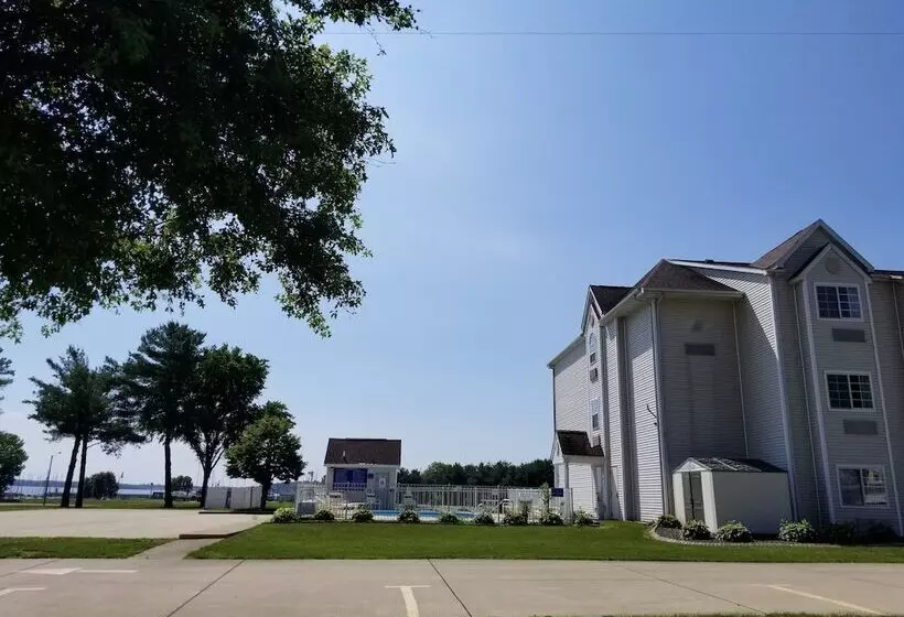 호텔 Mariner's Village Resort