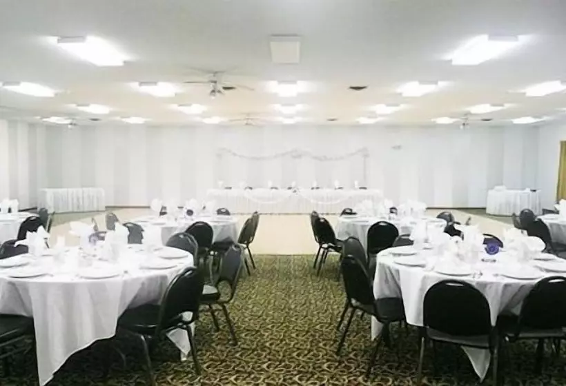 호텔 Mariner's Village Resort