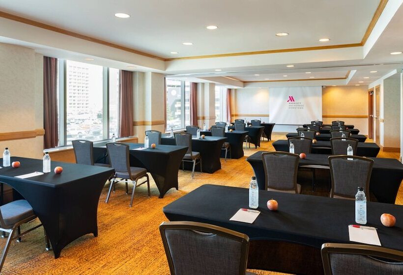 בית מלון כפרי Marriott Anchorage Downtown